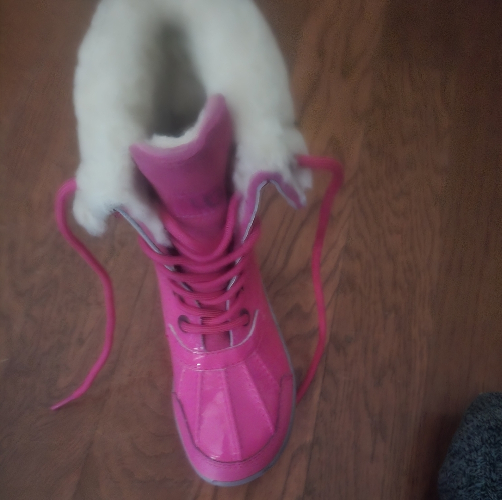 Girls ugg boots